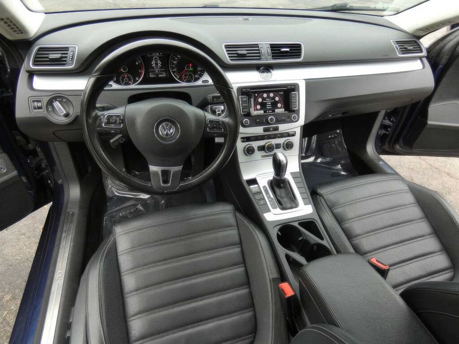 Volkswagen CC Sport      2015