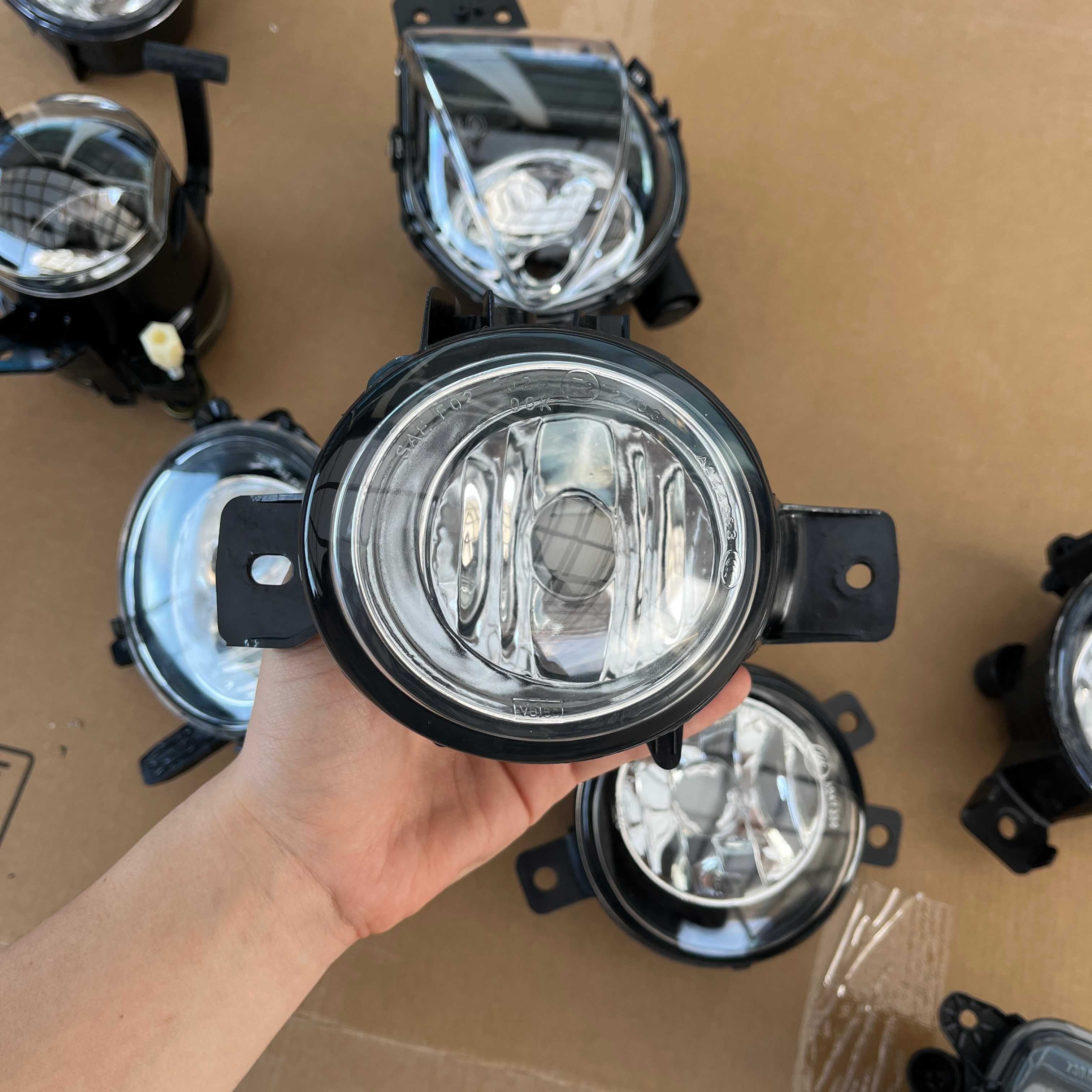 Противотуманки BMW F01F10F15F30G12G30G20G01G02E34E36E38 ліва права