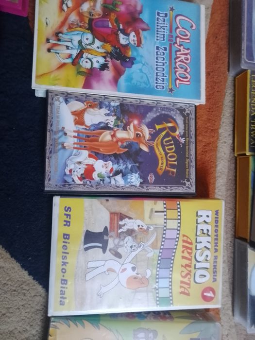 Kasety VHS 17 bajek i film