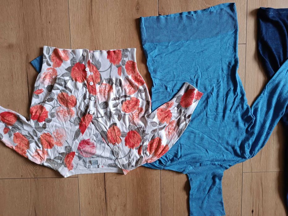 Zestaw ubrań dziewczęcych