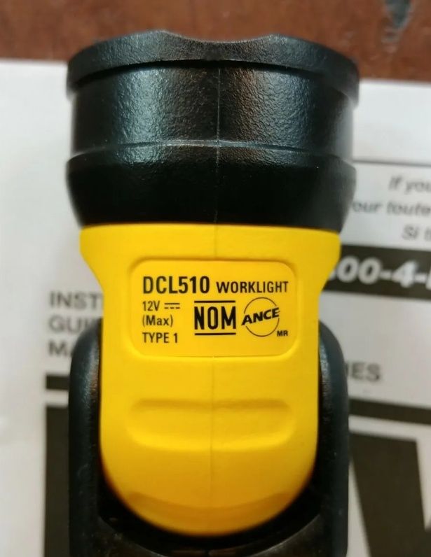 Аккумуляторный LED фонарь DEWALT DCL510 12v