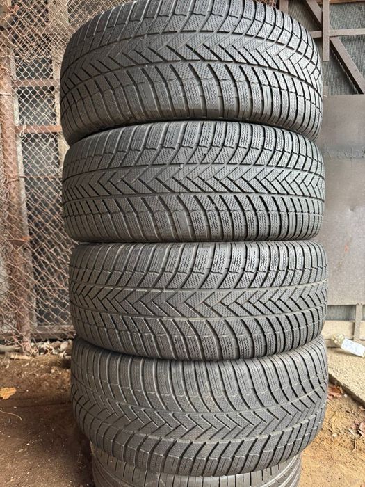 Зимові шини 265 55 R19 Bridgestone