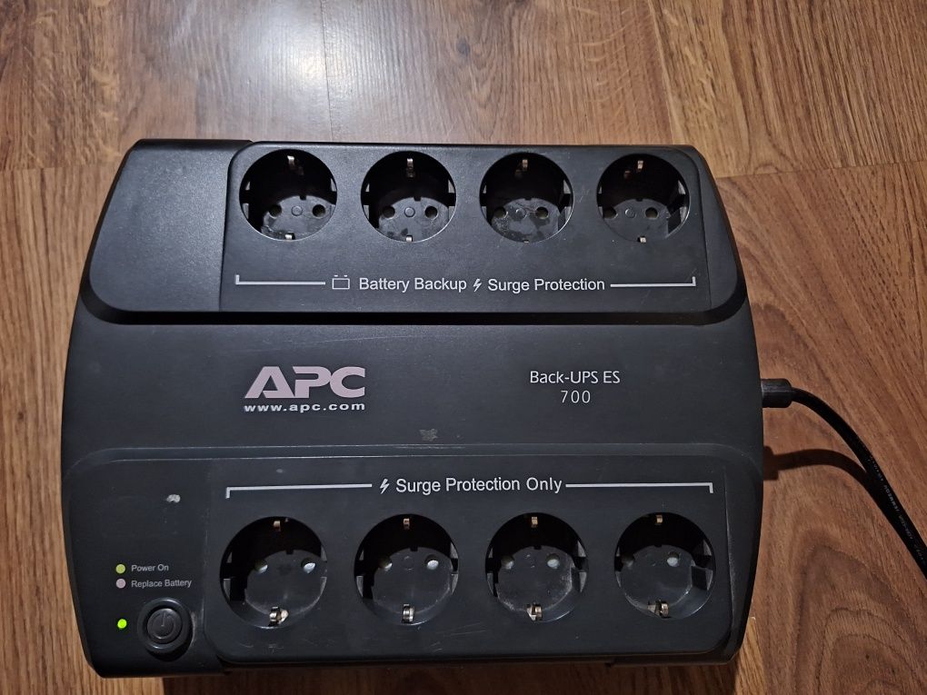 Продам ДБЖ APC Back-UPS ES 700VA  безперебійник