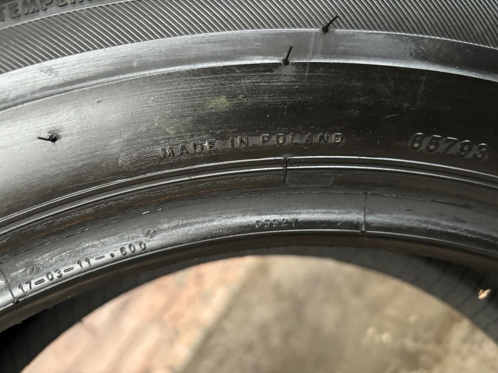 Літня шина Розпаровка 225/55R17 Bridgestone