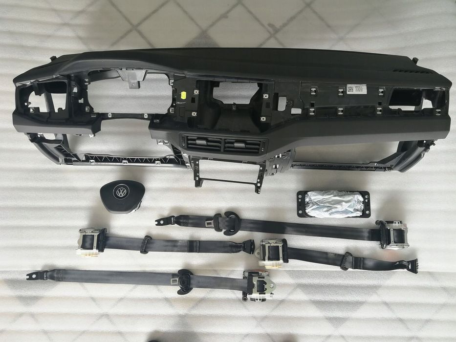 DESKA ROZDZIELCZA VW POLO VI AW PODUSZKI AIRBAG