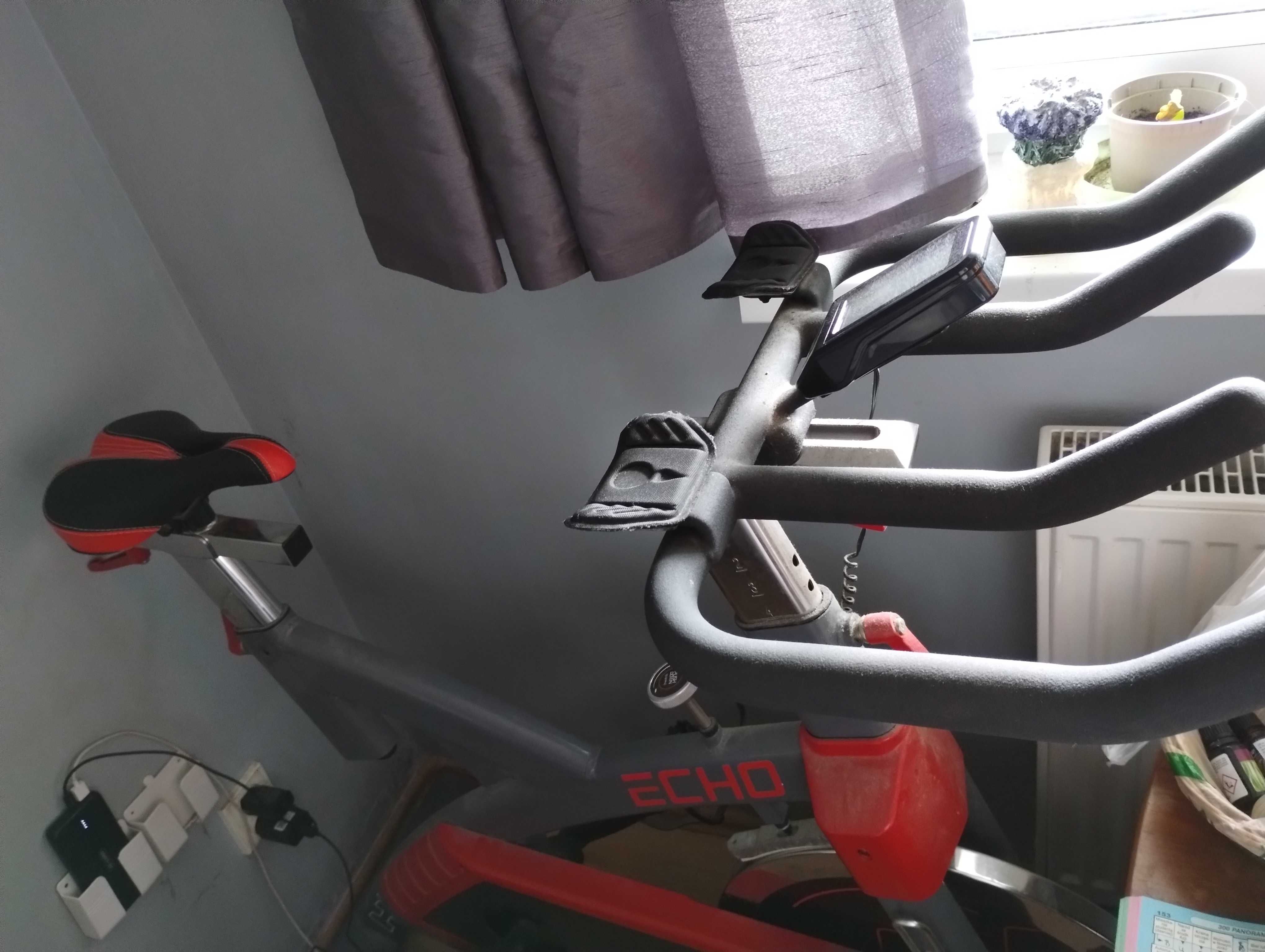 Rower spiningowy Indoor Cycling HS-055IC Echo z wolnym biegiem