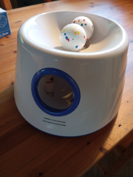 Wyrzutnia piłek dla psa