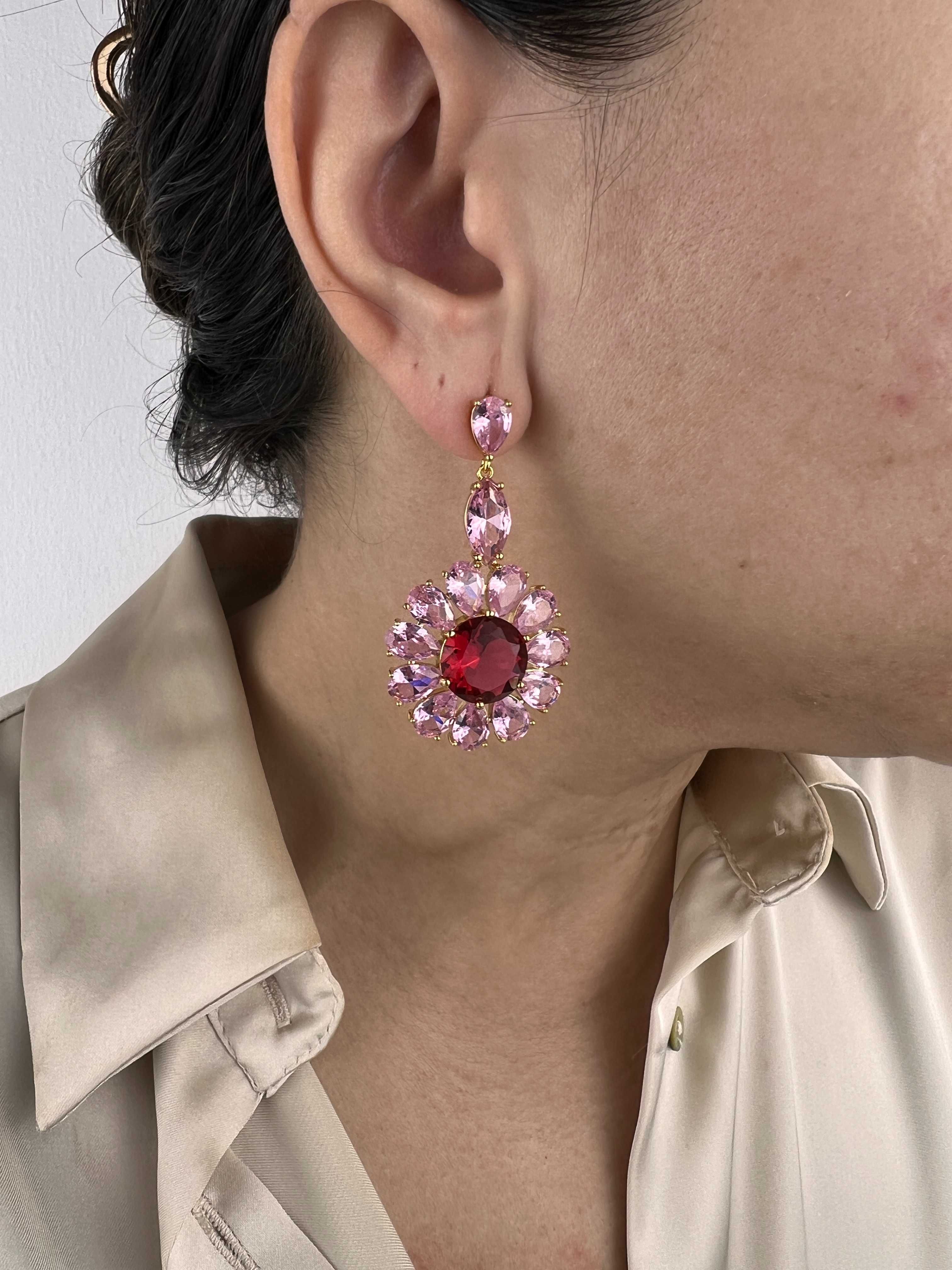 Brinco Ícone de Estilo: Um Toque de Glamour para Seu Visual