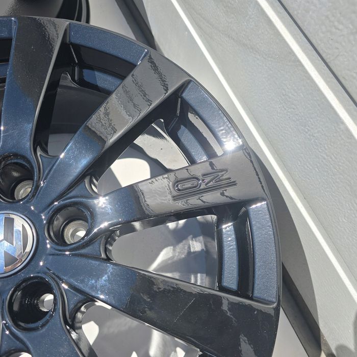 VW Passat B7 B8 CC Tiguan i II Arteon Sharan 17'' ET35 5x112 7.5 4X