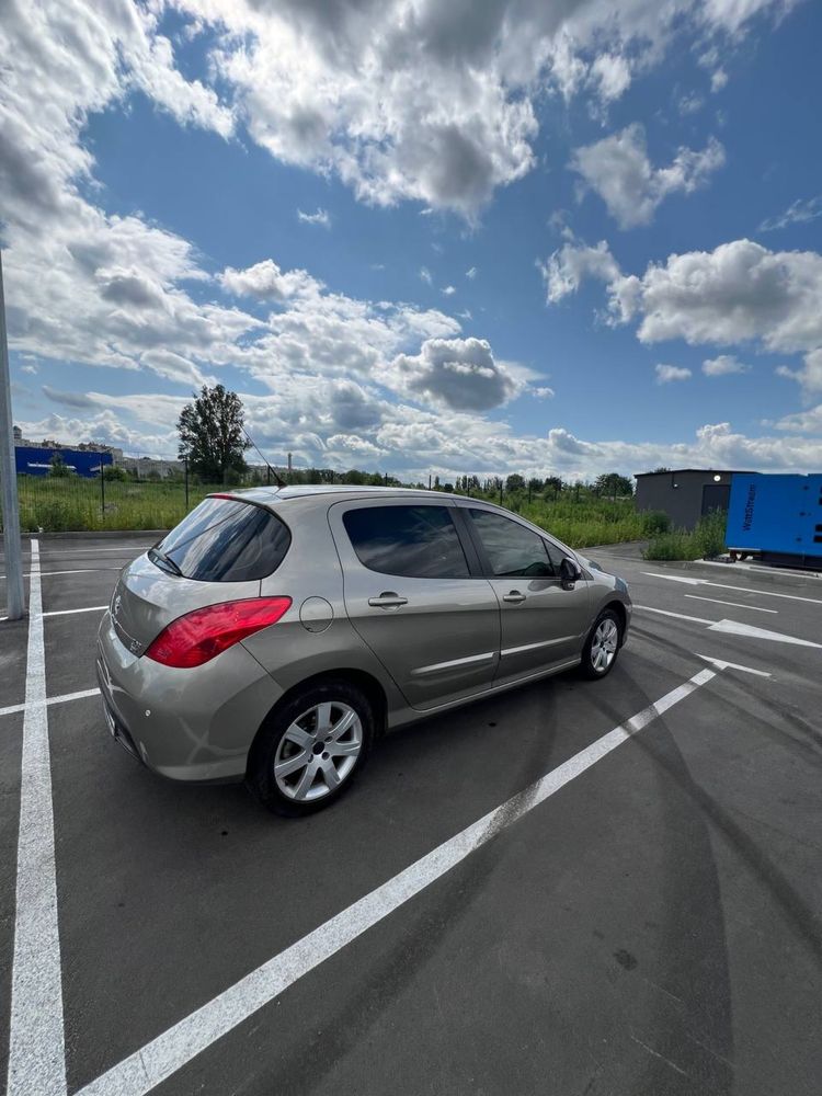 Peugeot 308 | 2012 | 1,6 дизель