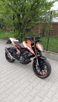 KTM Duke 125 doposażony, pełny Akrapovic, alarm, ABS, 10 tys km