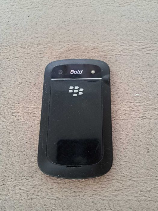 Smartfon BlackBerry Bold 9900 czarny
