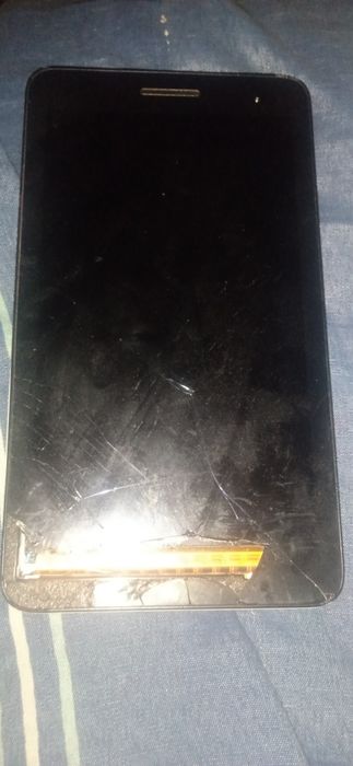 Планшет Huawei, под ремонт