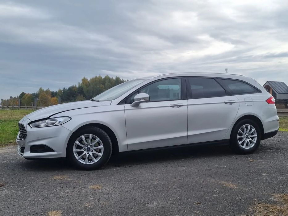 Ford Mondeo Elektryczny hak / Nawigacja