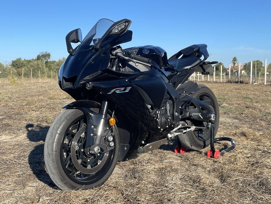 Yamaha R1 2023 - Como Nova!