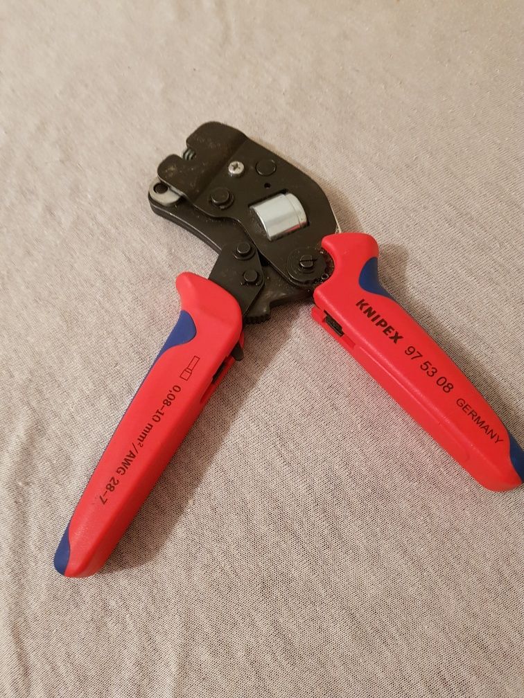 Zaciskarka Do tulejek Knipex