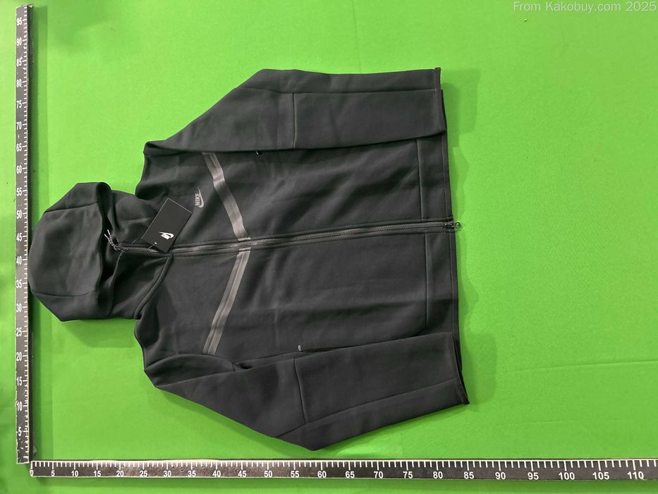 Sprzedam Nike Tech Fleece UŻYWANY