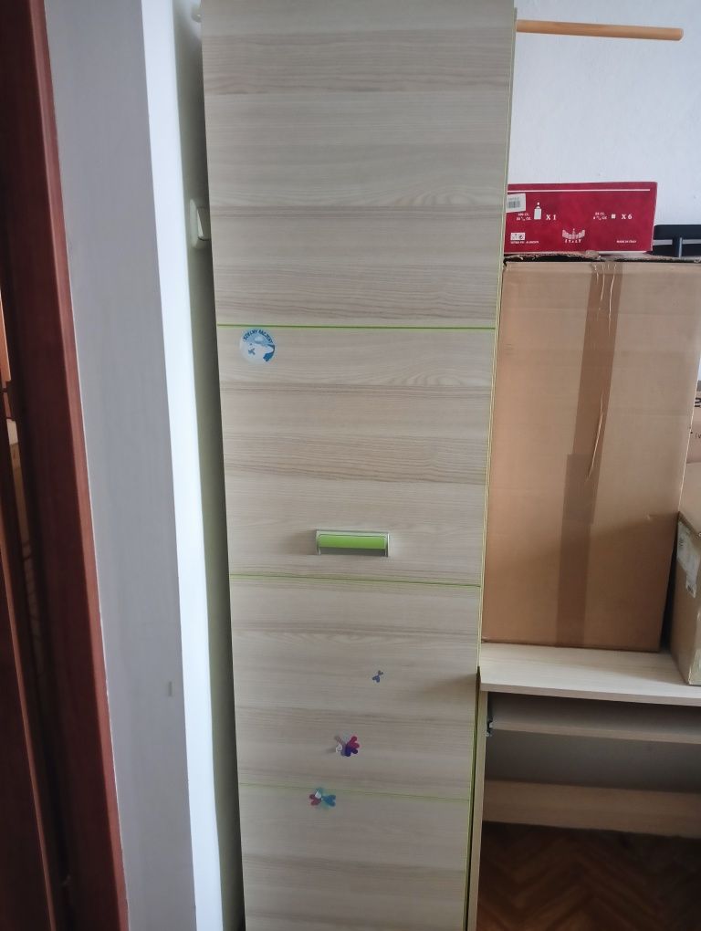Zestaw mebli dziecięcych
