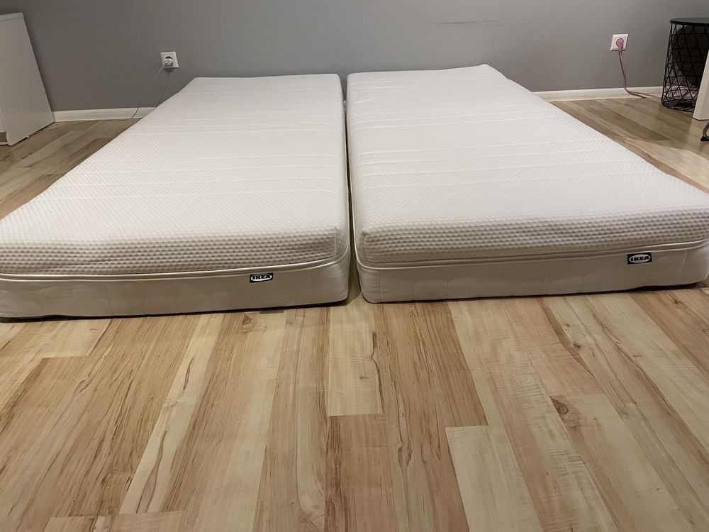Dwa materace piankowe 80x200, twardy i średnio twardy