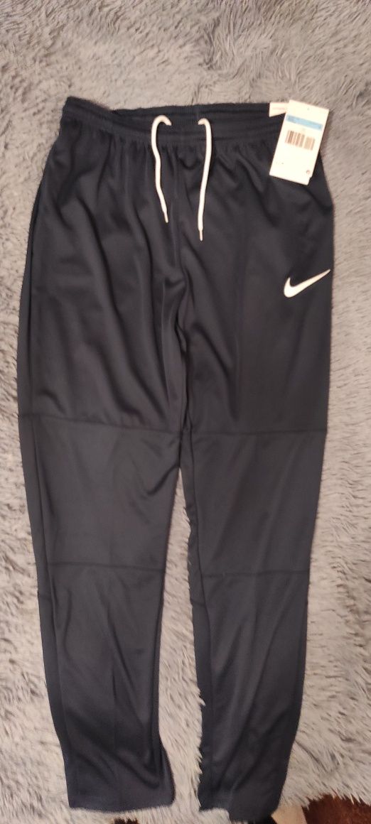 Тренировочные штаны Nike Standard Fit BV6877-419 оригінал