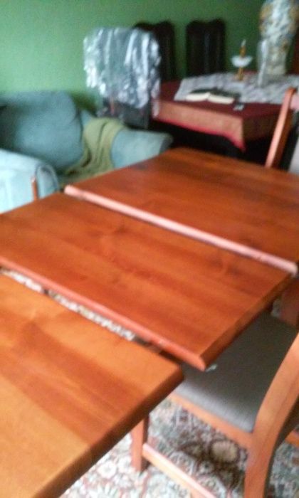 Stół z drewna kolor jabłoń