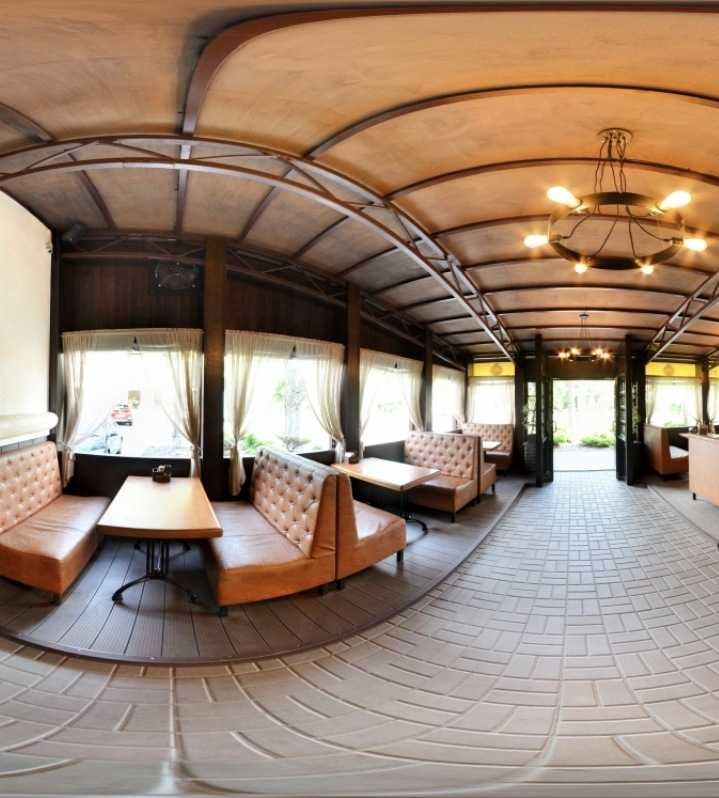 «Watson Pub» – справжній англійський паб у центрі міста.