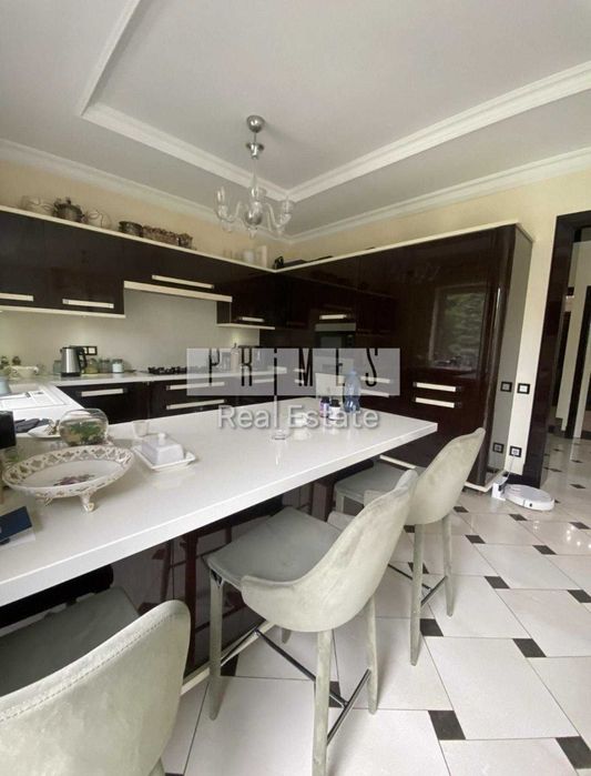 Оренда стильного та сучасного 2-поверхового будинку в Іванковичах