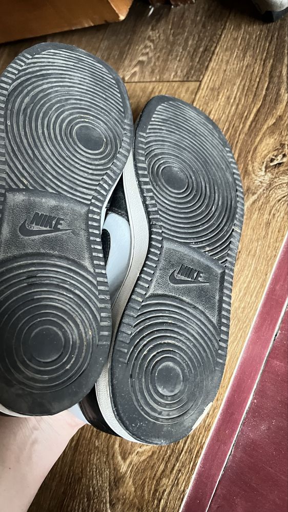 Кросівки  Nike оригінал