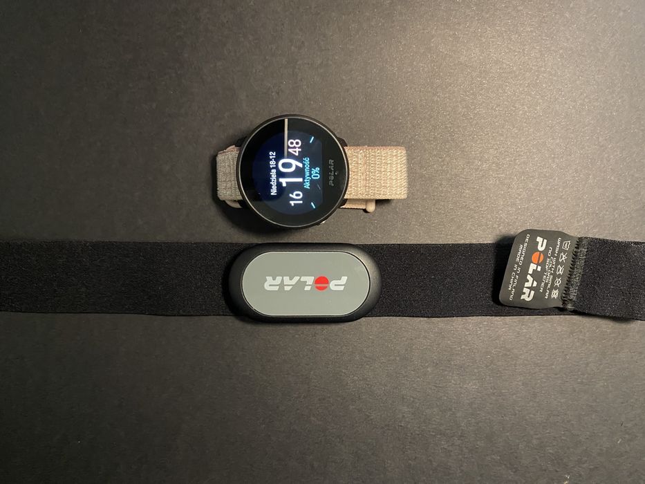 Zegarek sportowy Polar Unite + opaska na klatkę piersiową H9