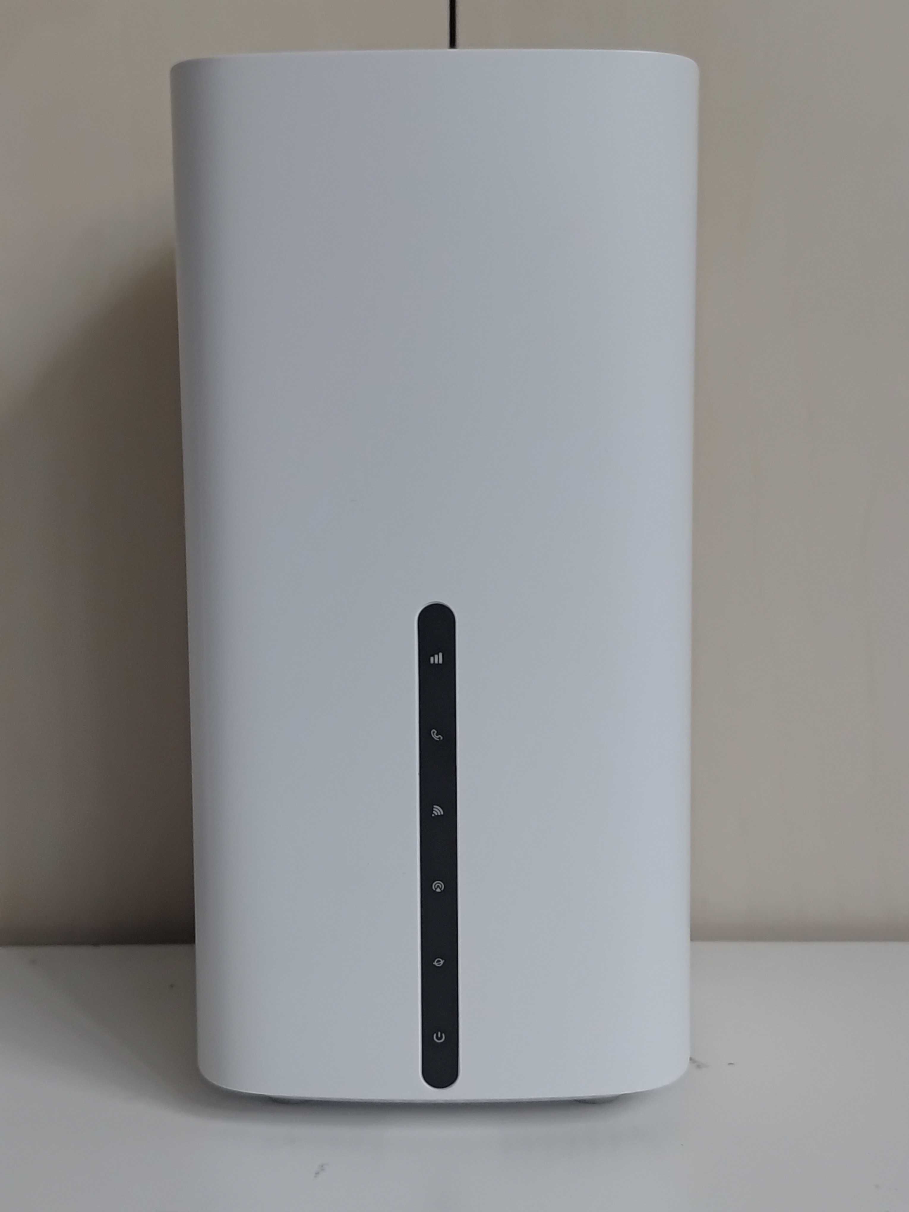 TP-Link 5G NX510v AX3000 Cat6, Dwupasmowy 2,4GHz / 5GHz, karta SIM
