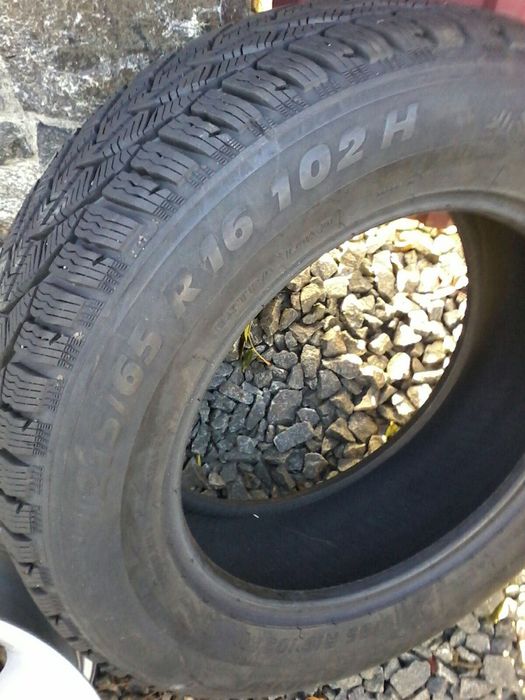 Шини Kormoran Snow SUV 215/65 R16 Шини і диски