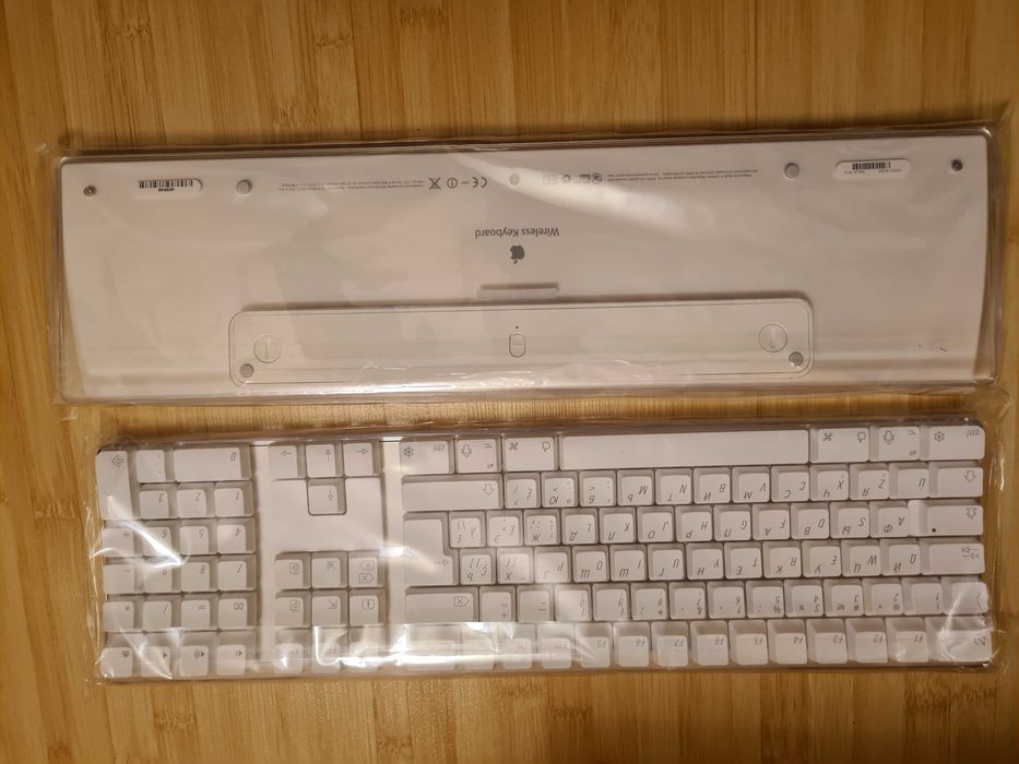 Клавиатури Apple Keyboard A1016 Bluetooth кирилиця НОВІ!