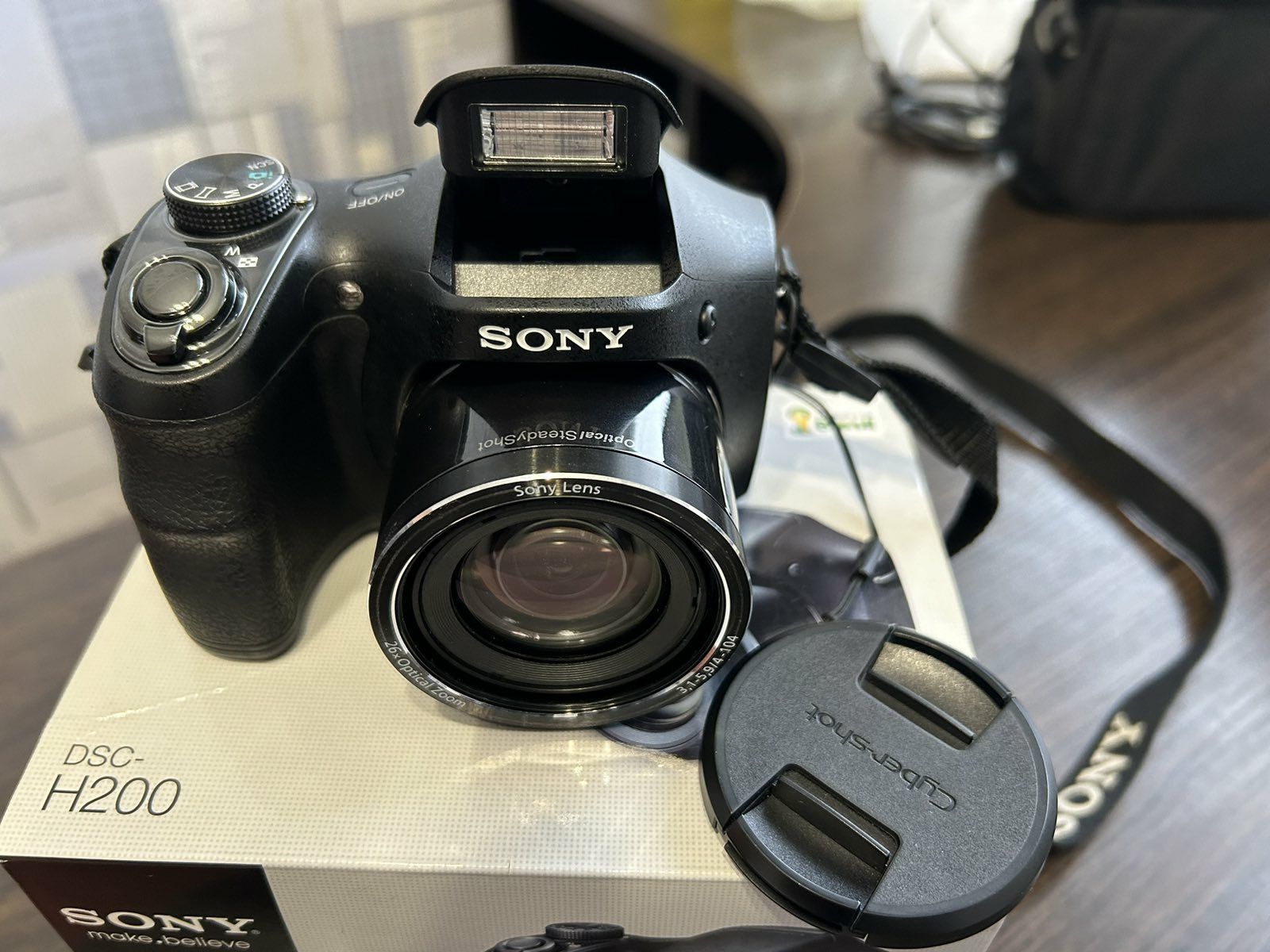 Новый фотоаппарат Sony Cyber-Shot DSC-H200