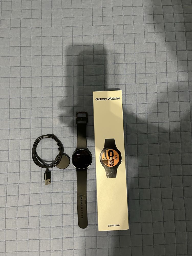 Samsung Galaxy Watch 4