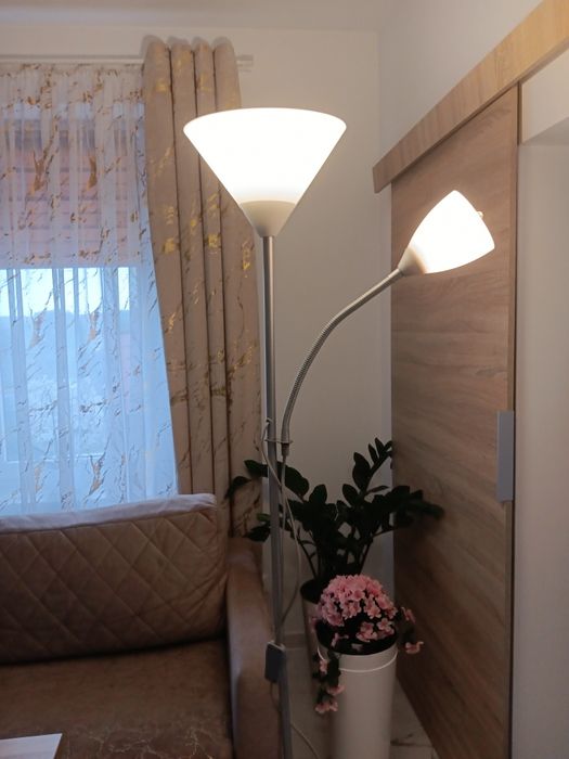 Lampa 180cm podlogowa