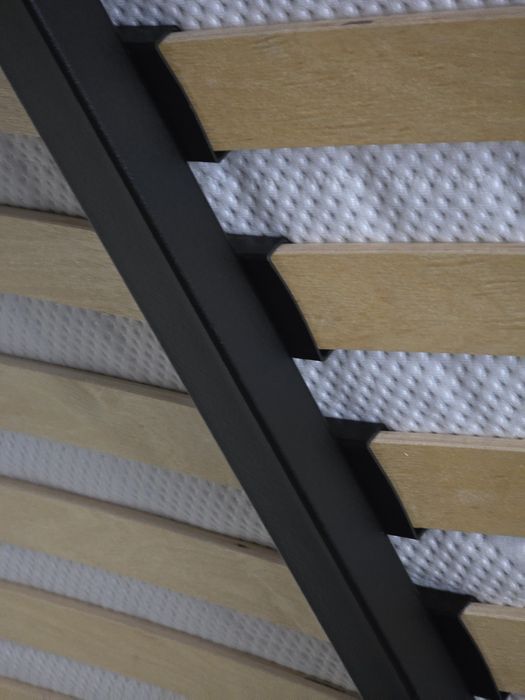 Łóżko z materacem H3 160 x 200 i pojemnikiem