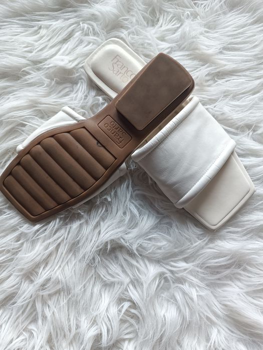 Брендові шкіряні шльопанці 41 р