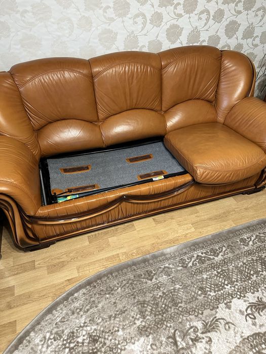 Продам шкіряний диван
