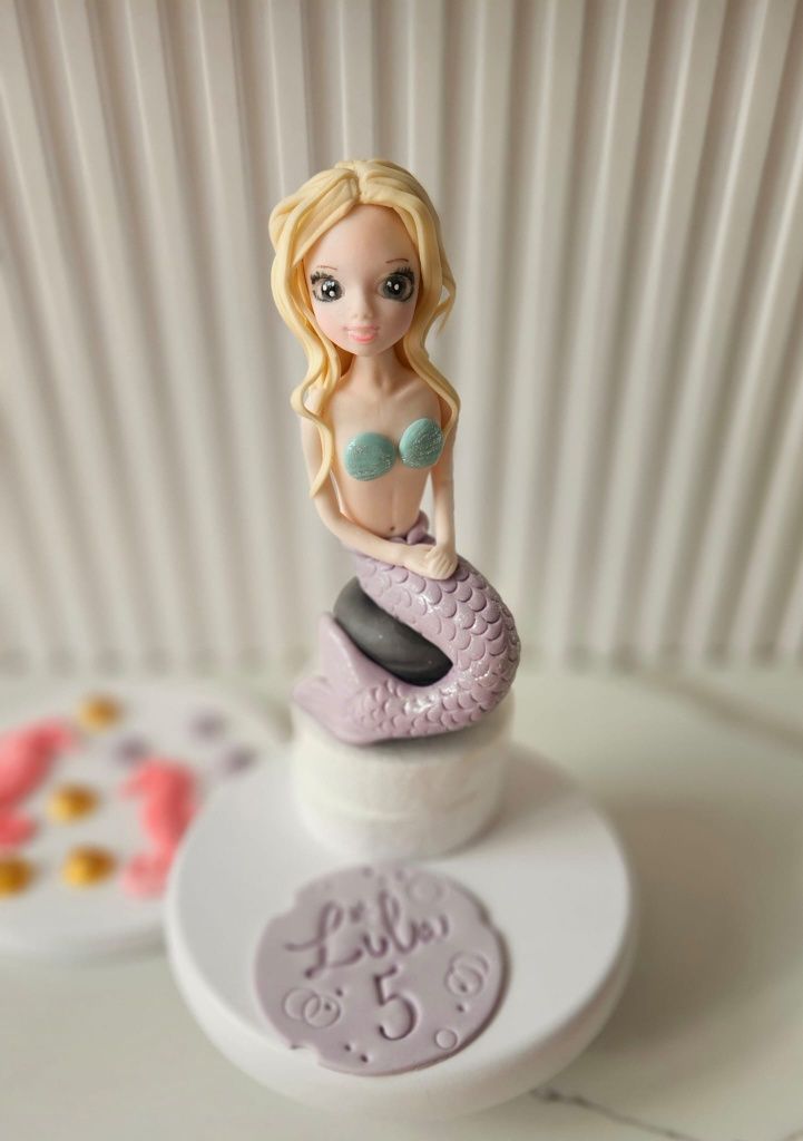 Syrenka z masy cukrowej na tort topper 3D