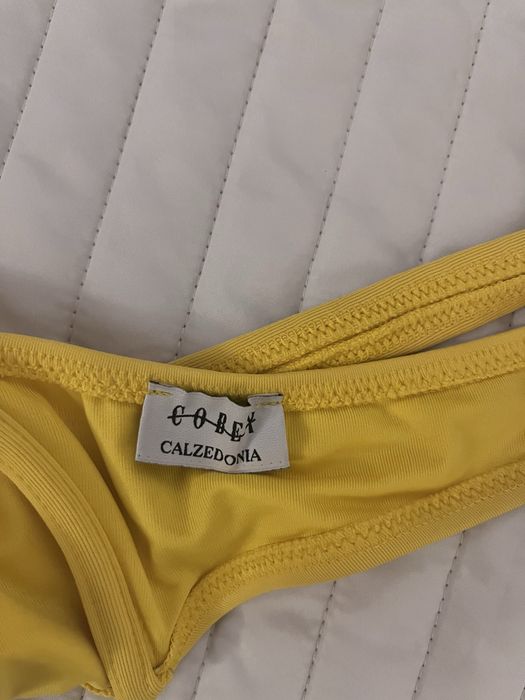 Parte de cima biquini Calzedonia amarelo