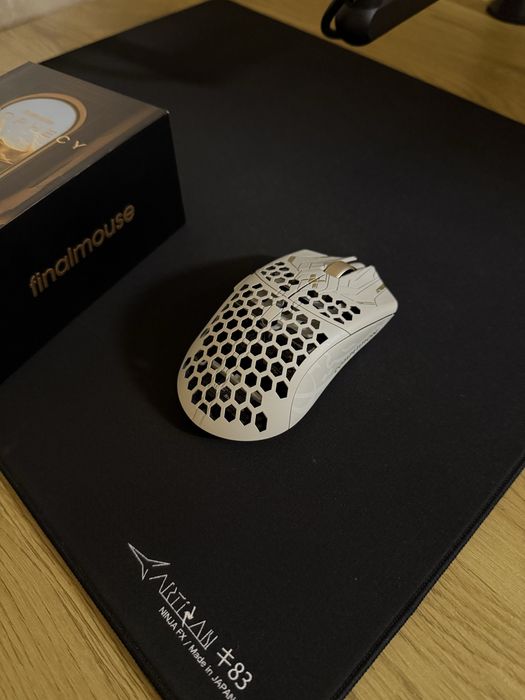 Finalmouse ulx prophecy clix L