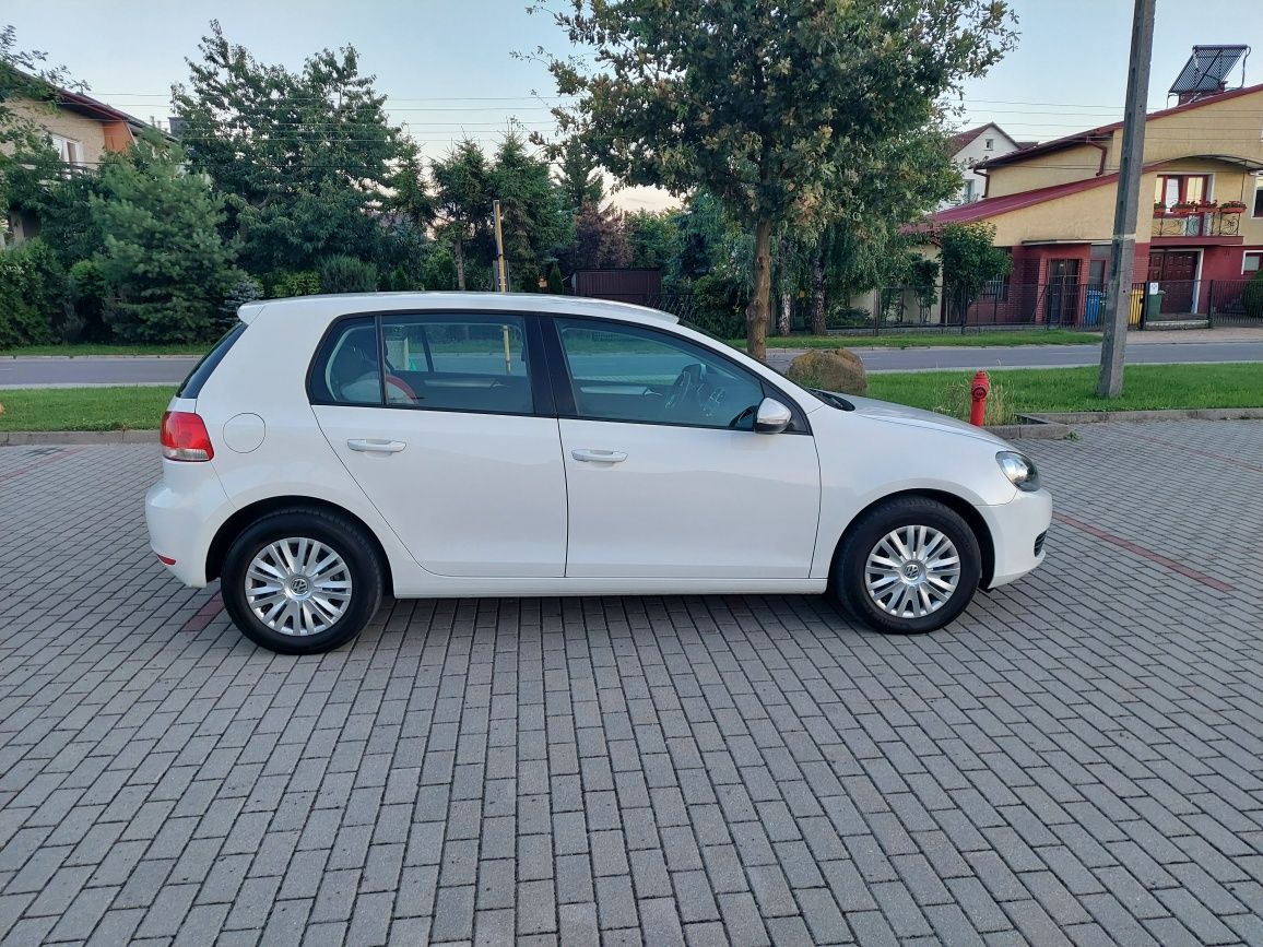 WV Golf 1,6 MPI super stan