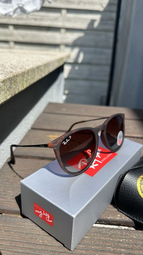 oculos rayban novos ainda em caixa