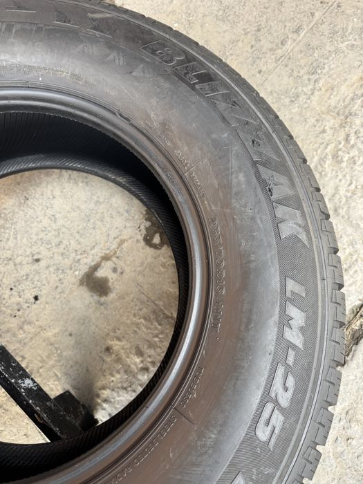 255/70R16 Bridgestone Blizzak LM-25 4шт