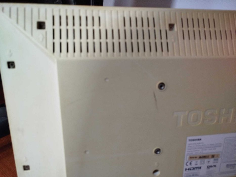 Monitor Toshiba Branco