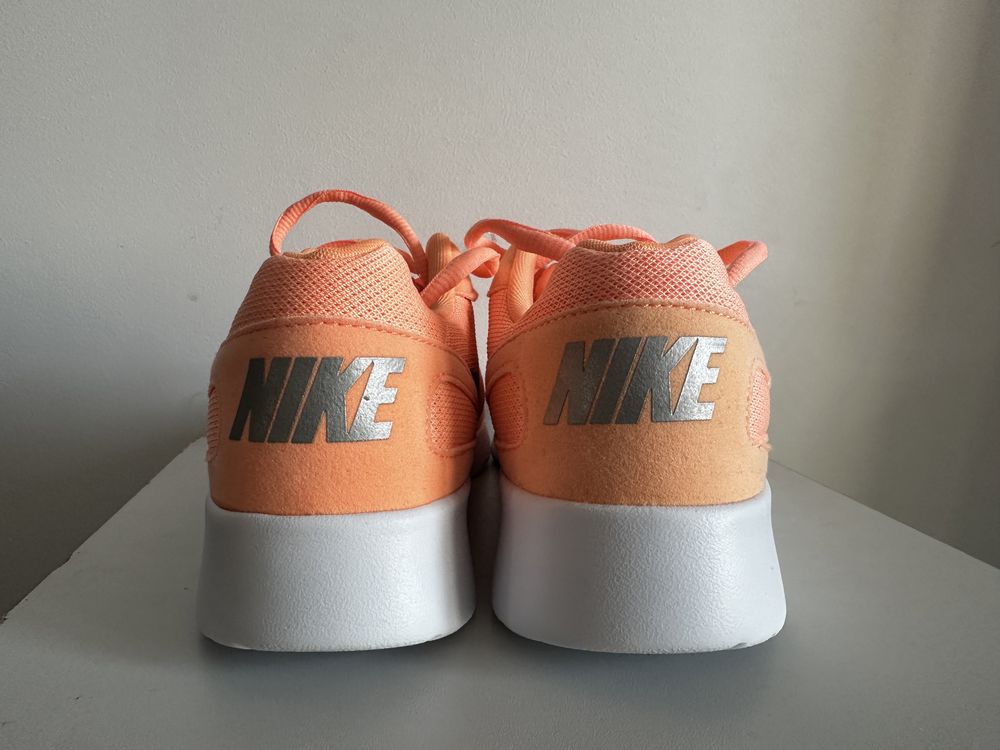 Buty sportowe Nike Wmns Kaishi rozmiar 38,5