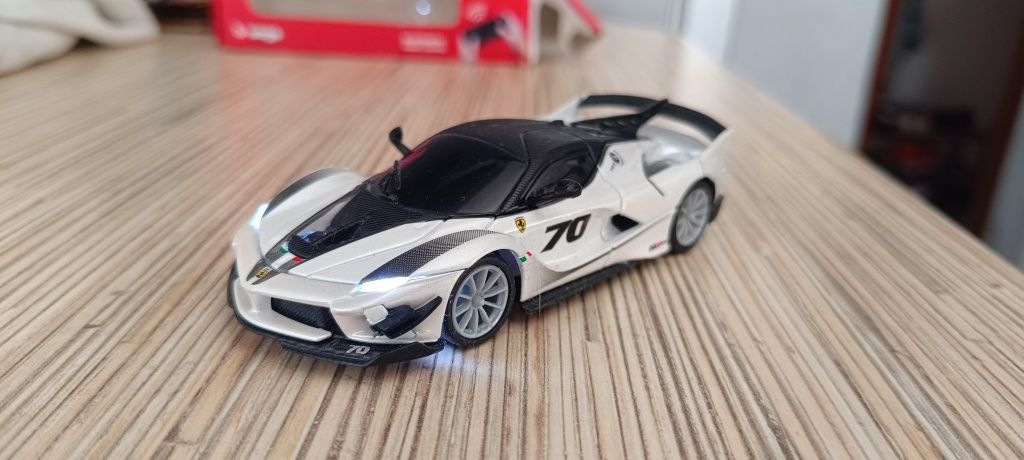 Shell Ferrari FXX-K EVO - sterowanie Bluetooth z telefonu