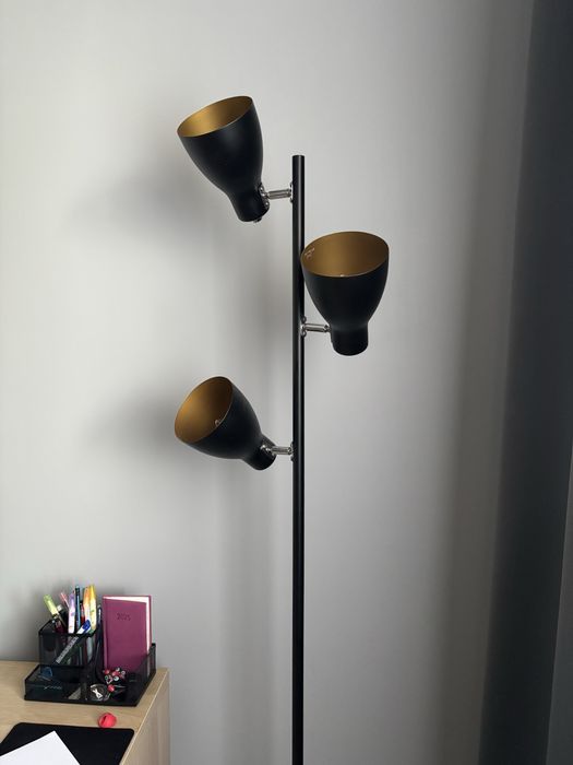 Loftowa Lampa stojaca