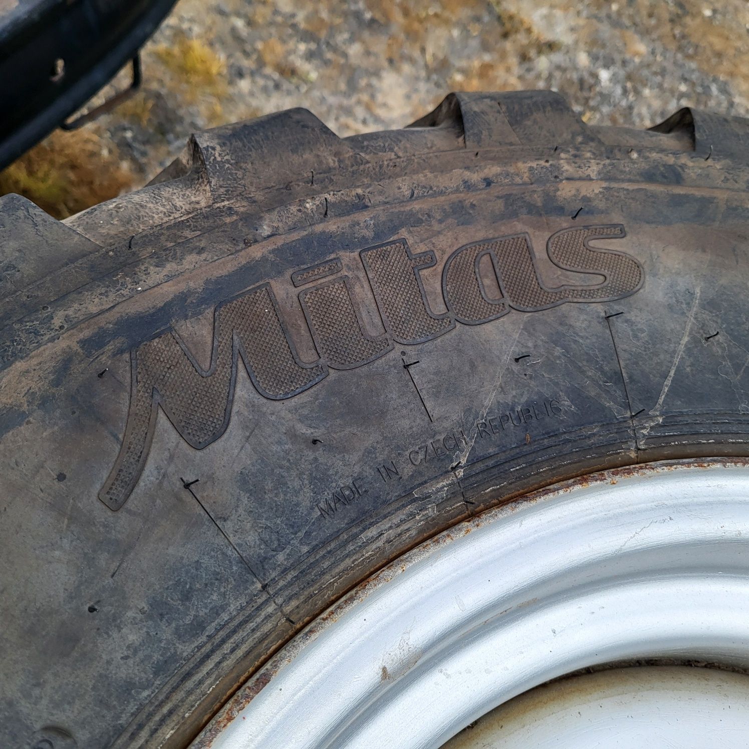Koła 12.5/80R20 335/80R20 MITAS EM-01 z felgami ładowarka