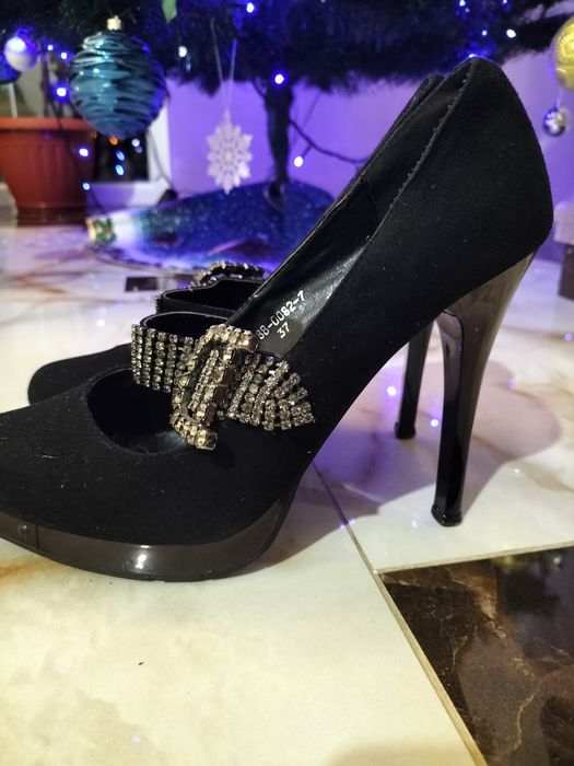 Туфли из натурального замша